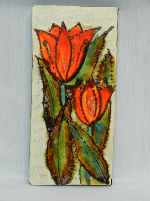 ruscha wall plaque with tulips SOLD