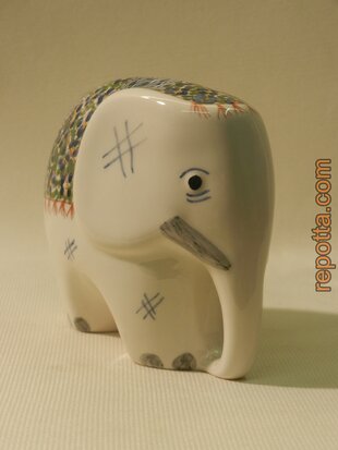 handpainted holland coloured elephant figurine