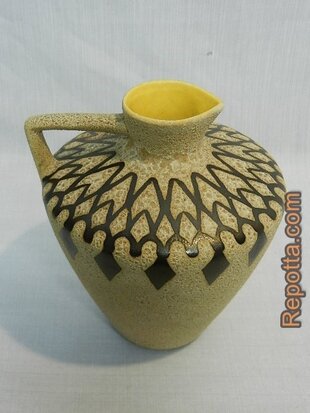 unknown stylised vase SOLD