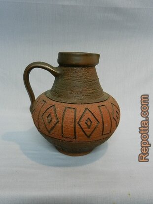 red pottery vase chamotte