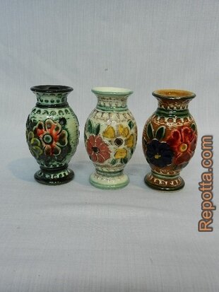  2 vases 98 12 bay ceramics