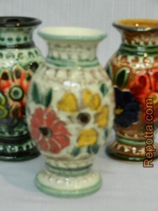  2 vases 98 12 bay ceramics