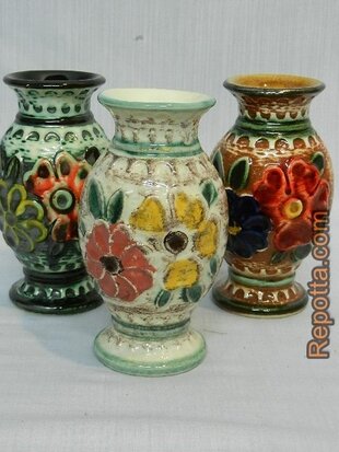  2 vases 98 12 bay ceramics