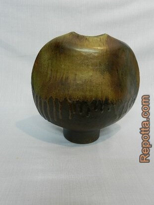 steuler imposing magma vase SOLD