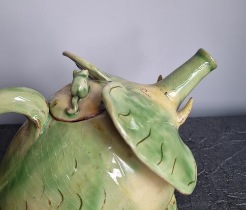 theepot olifant dumbo met grote oren