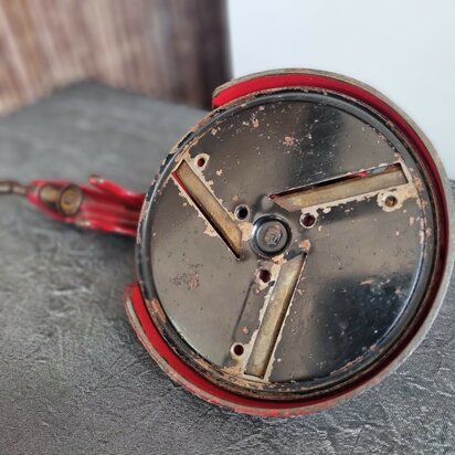 robuust gietijzeren vintage snijbonenmolen uit grootmoeders tijd