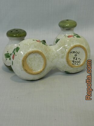 italian ceramic salt and pepper shakers