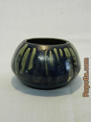 studio ceramic vase SOLD