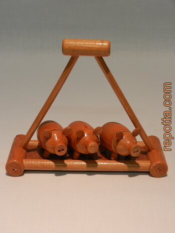 salt and peppershaker3 wood piglets SOLD