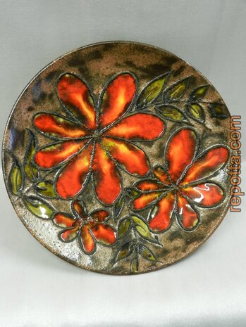 ruscha plate with colorful floral splendor