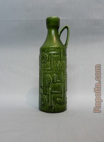 Bay (Bodo Mans) studio vase SOLD