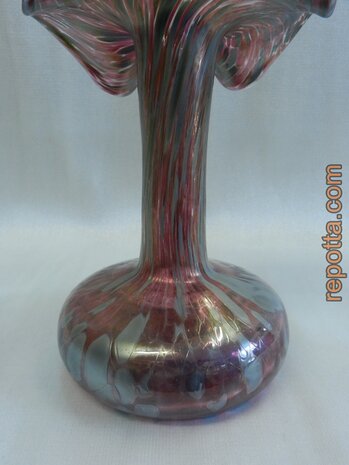 vintage glassvase mixed blue aubergine and red