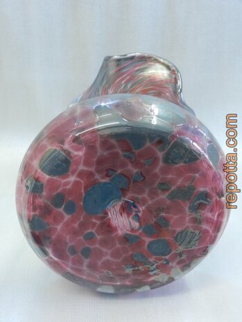 vintage glas vase gemischte farben rot, auberginen und blau