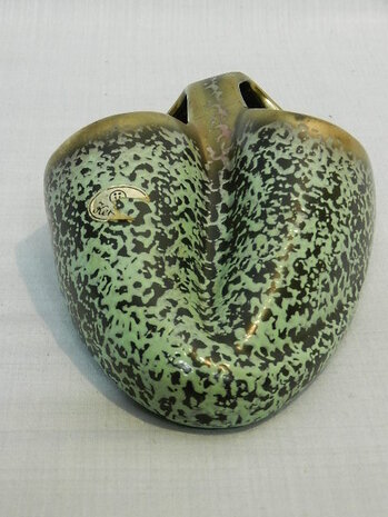 ü ceramics wall vase SOLD