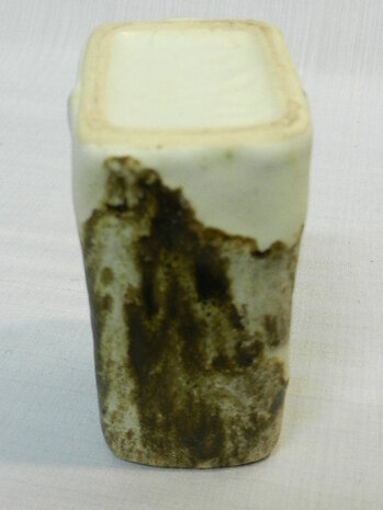 ü ceramics hole or black vase SOLD