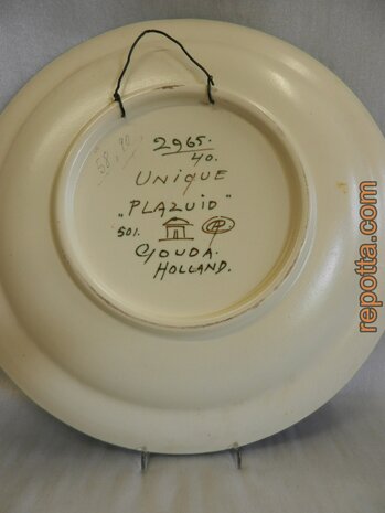 Gouda Plateel extra large decor unique plate