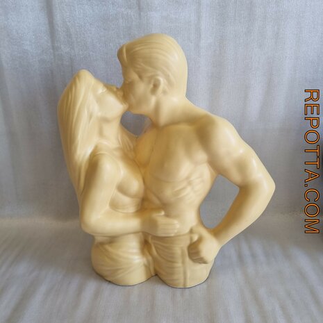 vintage interieur decoratie kussend stel populair einde vorige eeuw