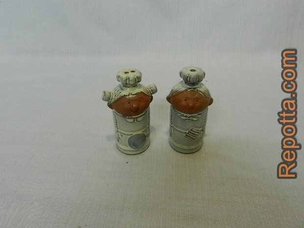 salt and pepper set Lisa Larson